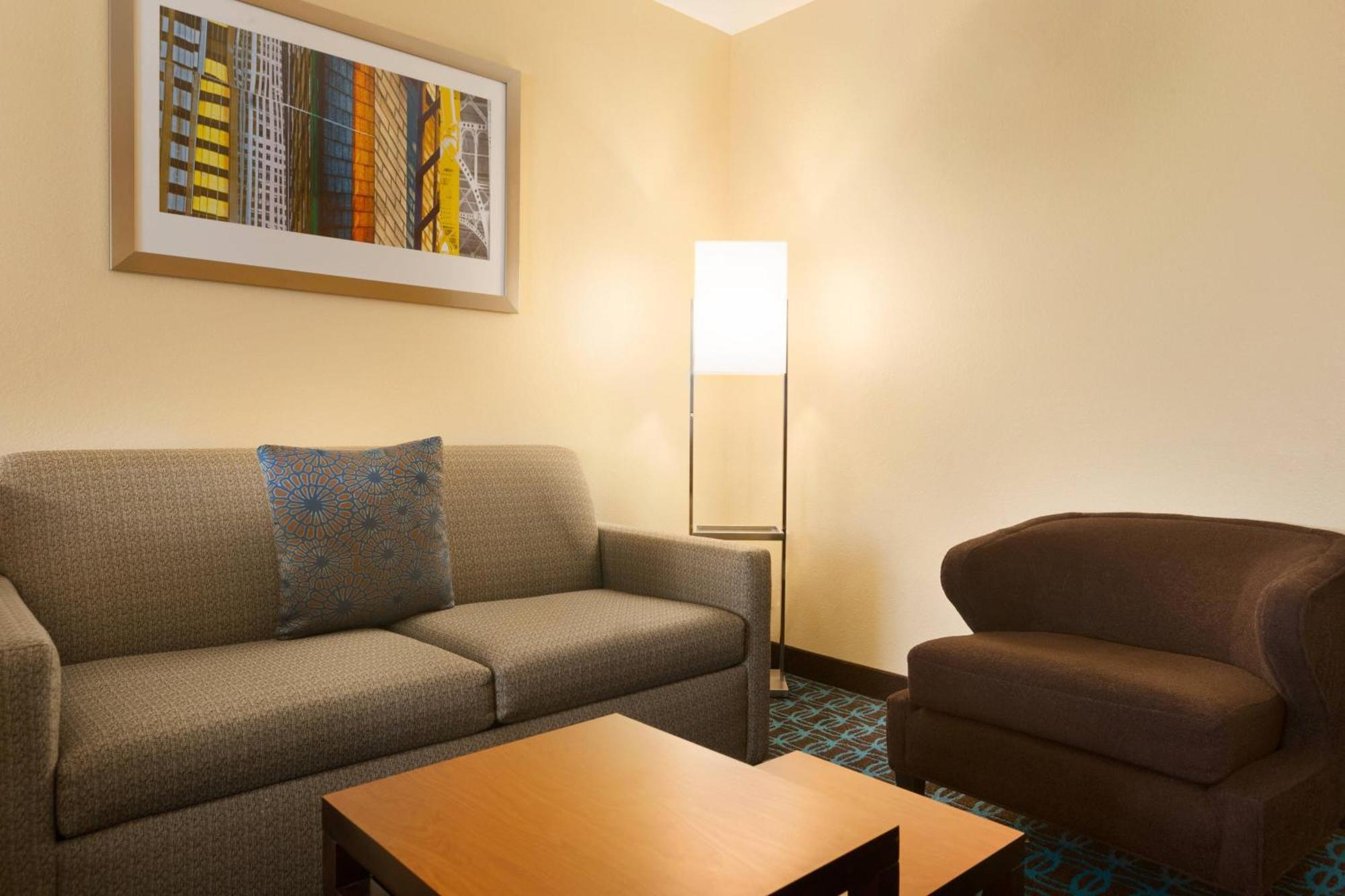 Fairfield Inn & Suites By Marriott Weirton Bagian luar foto